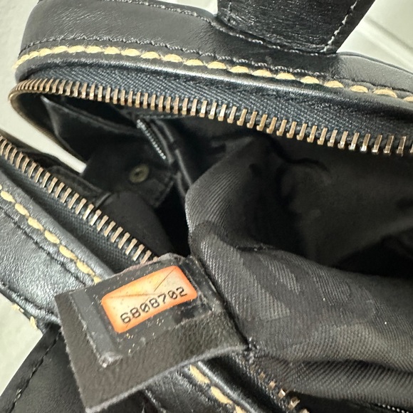 Authentic CHANEL
Black Leather Wild Stitch Boston Bag-preowned - Picture 2 of 11